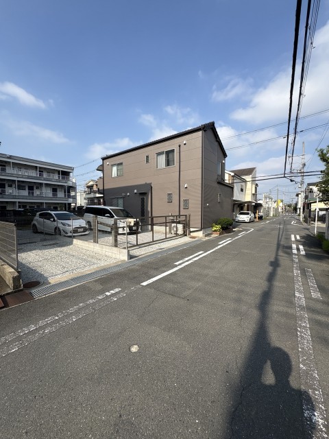 旭町13-14駐車場の駐車場写真