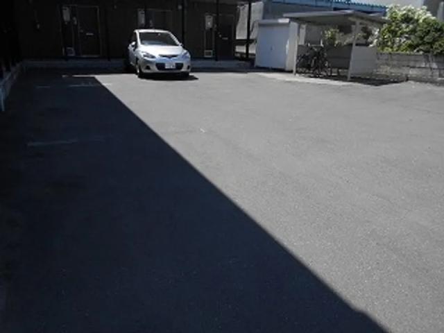 レオパレス八甲田山駐車場【39660】の駐車場写真