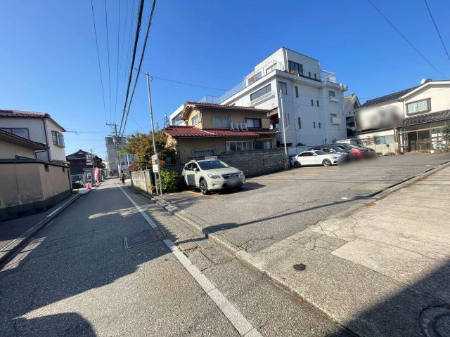 ＊月極:金沢市長町2丁目6[増野]駐車場の駐車場写真