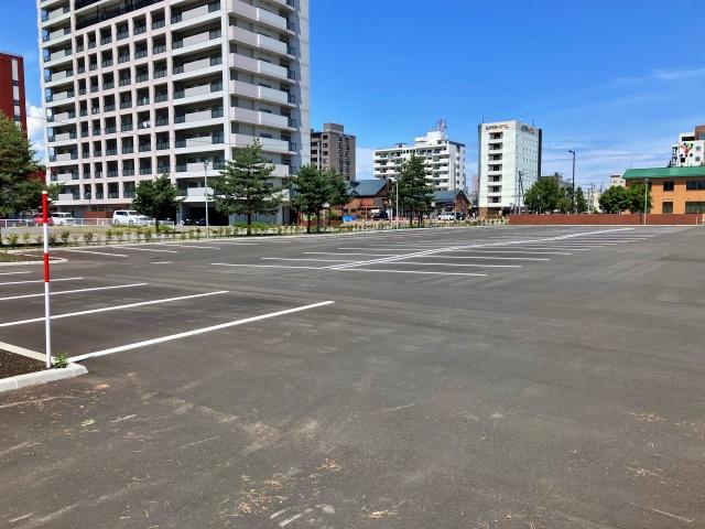 P4 ㈱ほくやく旭川支店駐車場【利用時間：AM 6:00〜13:00まで】※入庫時間：AM 6:00〜8:00までの駐車場写真