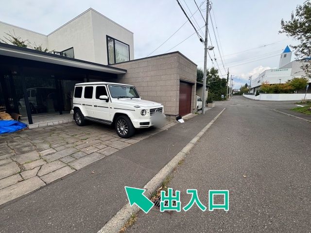 福住2条2丁目8-13駐車場の駐車場写真