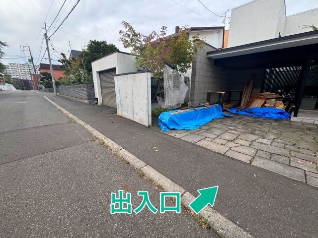 福住2条2丁目8-13駐車場の駐車場写真