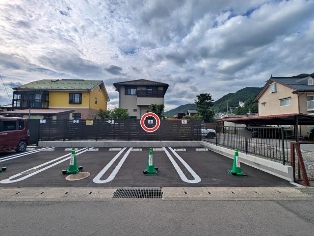 akippa 諏訪市湯の脇1丁目駐車場の駐車場写真