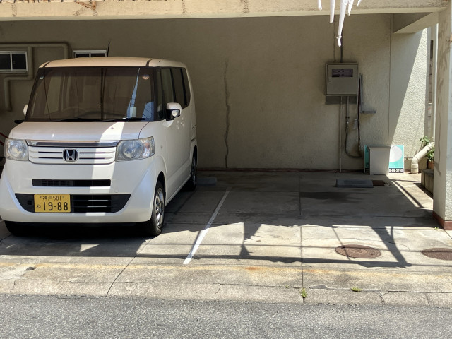 甲子園七番町東の駐車場写真