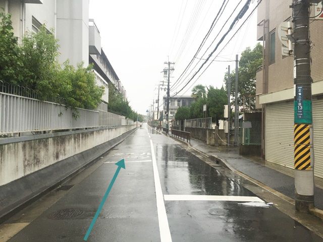 【道順3】そのまま直進して下さい。