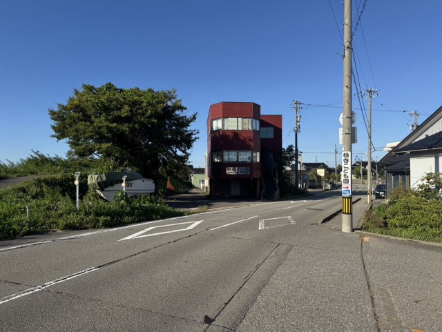 【屋根付き】割出駅まで徒歩5分！松寺町丑7-2合気道道場駐車場の駐車場写真