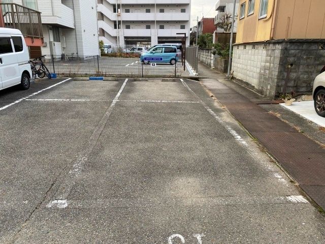 OFFICE OKETANI駐車場の駐車場写真