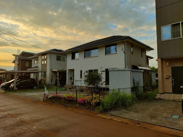 緑町個人宅駐車場の駐車場写真