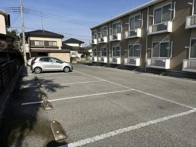 レオパレスヴィブアン駐車場【31760】の駐車場写真