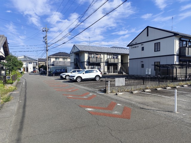前島3丁目 コーポ仲田駐車場の駐車場写真