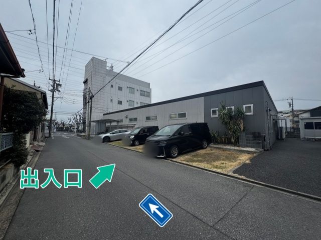 弥次エ町4-45-2駐車場の駐車場写真