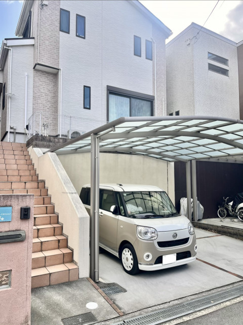 岩城の駐車場写真