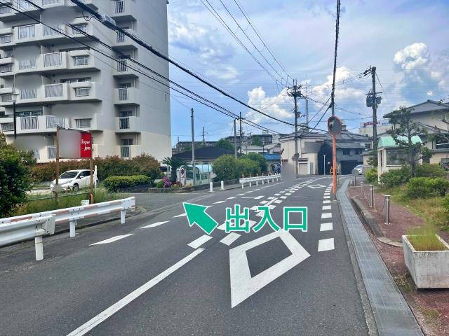 羽曳野高鷲団地駐車場(1号棟付近)の駐車場写真