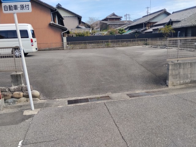 森西町2-136-1駐車場の駐車場写真