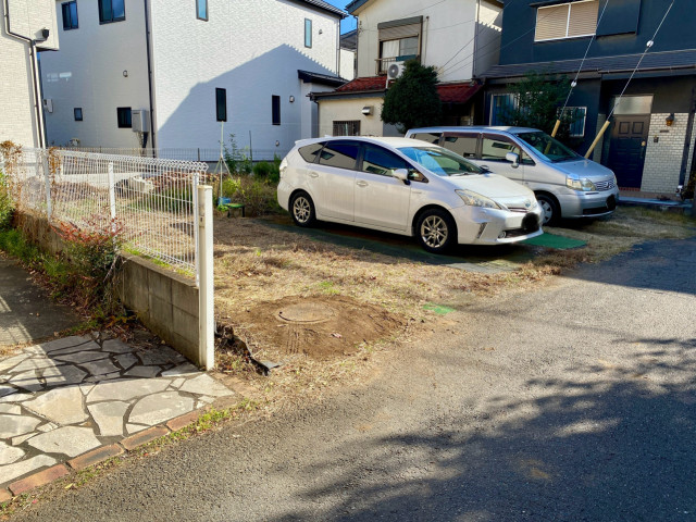 中里3丁目1046駐車場の駐車場写真