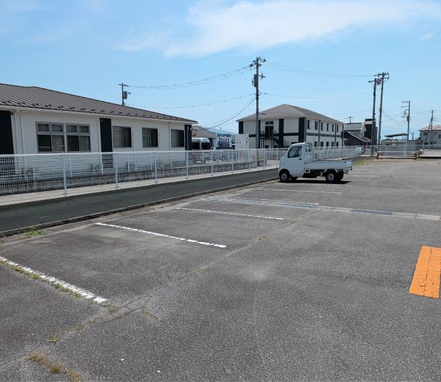 ダイナム山梨韮崎店 駐車場の駐車場写真