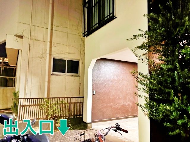 [661cc]中央2丁目24▽個人宅_アキッパ駐車場の駐車場写真