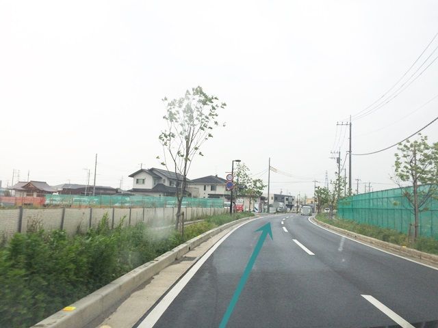 【道順5】道なりに進んでください。