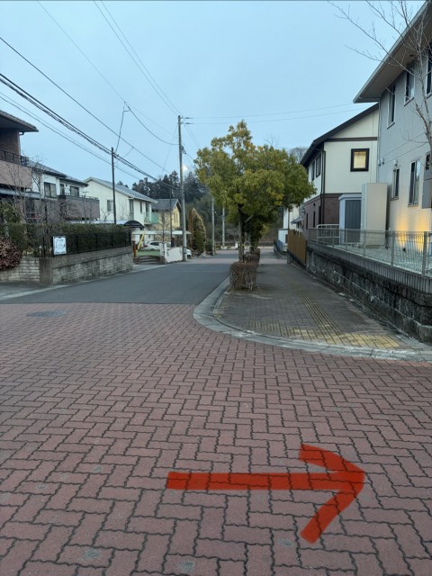 菅谷台1丁目 屋根付き 駐車場　左側の駐車場写真