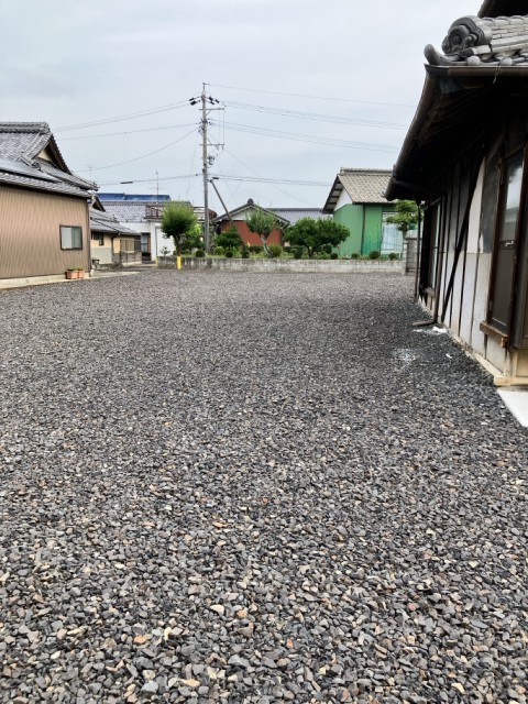 岐阜県各務原市各務西町の駐車場写真