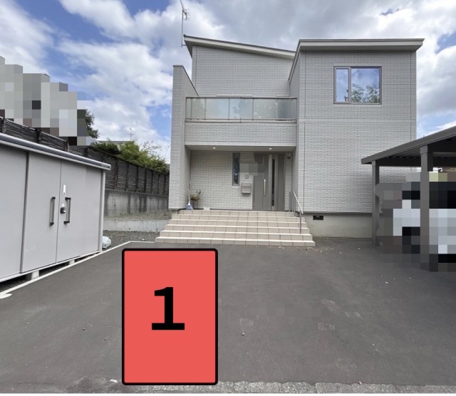 真駒内南町2丁目1-17駐車場の駐車場写真
