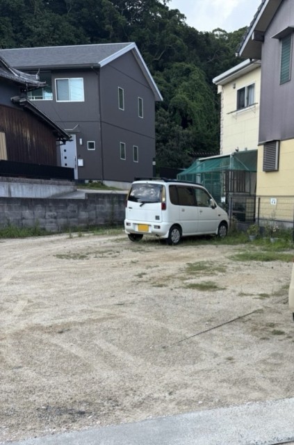 宇山駐車場101  0時から23時59分まで駐車可能の駐車場写真