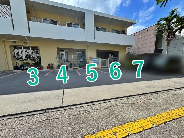 宇地泊3-3-17駐車場の駐車場写真