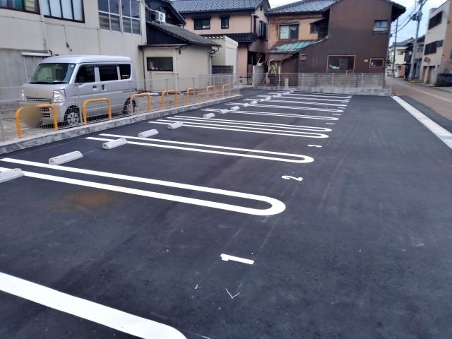 ヒロツ月極パーキングの駐車場写真