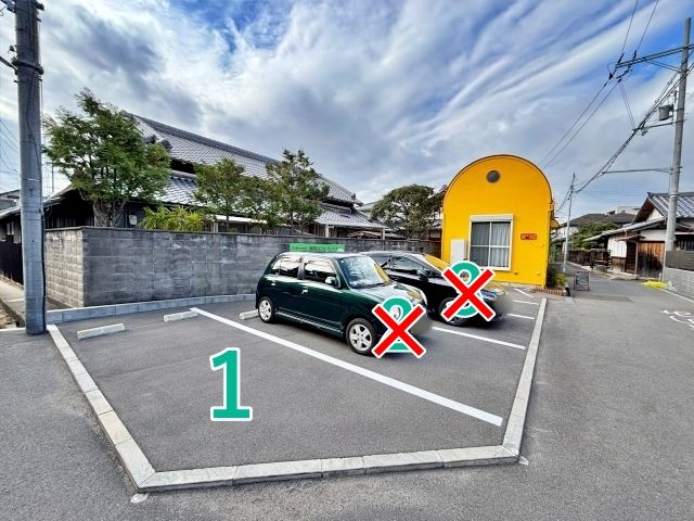 宇山町2-12 カフェ・ミート◉アキッパ駐車場の駐車場写真