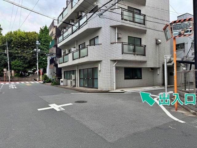 ツルマキハウススター駐車場の駐車場写真