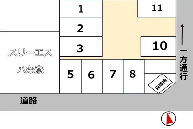 伊藤ガレージの駐車場写真