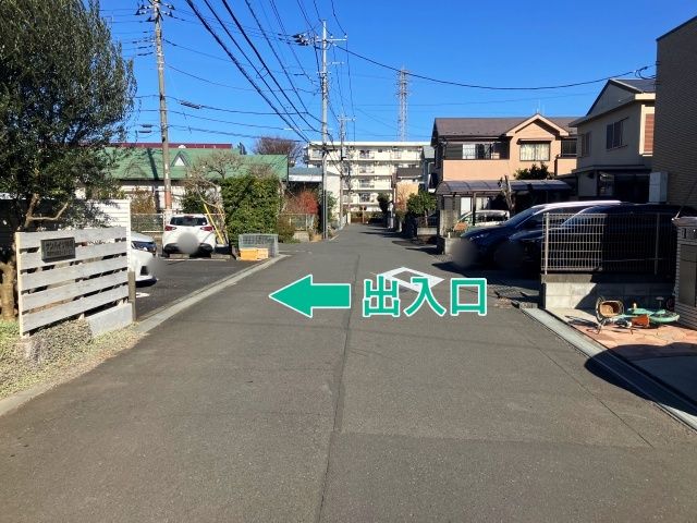 オリーブコンフォート駐車場の駐車場写真