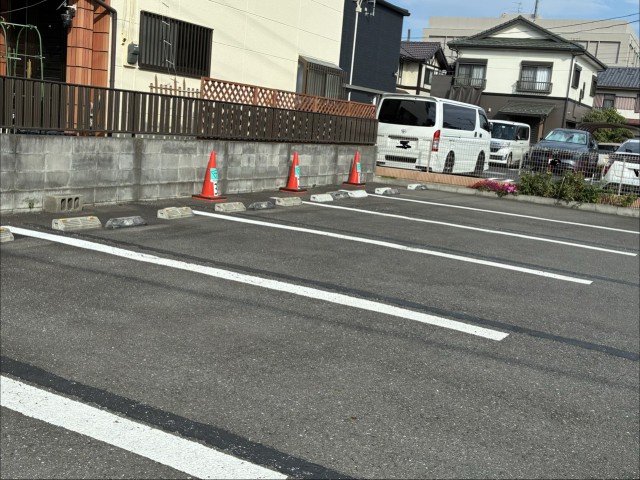 BarBer たねやの駐車場写真