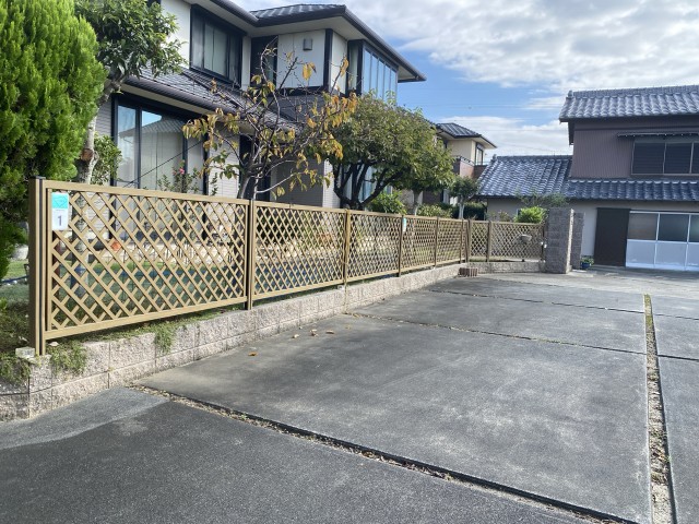 海老島鈴木邸の駐車場写真