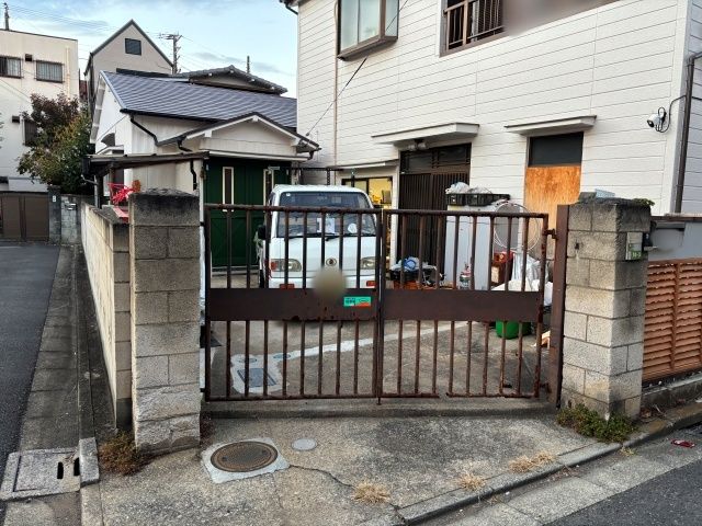 [6c85b]本木1丁目◯個宅アキッパ駐車場の駐車場写真