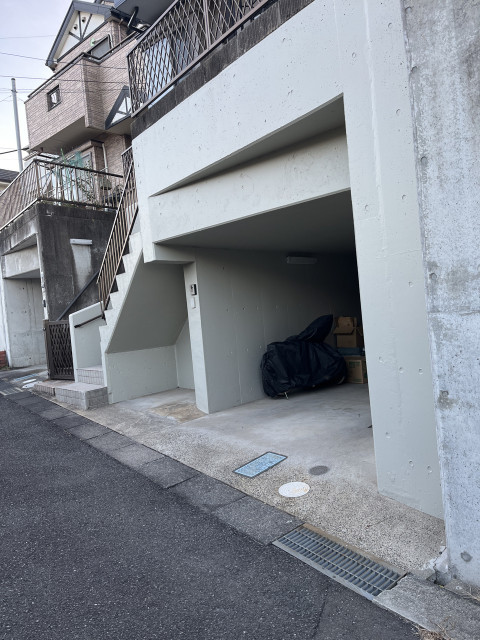 玉川学園1丁目25-27駐車場の駐車場写真