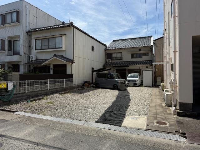 【吹上ホールまで徒歩8分!】[6cf38]吹上町2丁目☆個宅アキッパ駐車場の駐車場写真