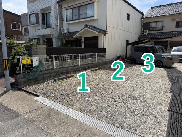 【吹上ホールまで徒歩8分!】[6cf38]吹上町2丁目☆個宅アキッパ駐車場の駐車場写真