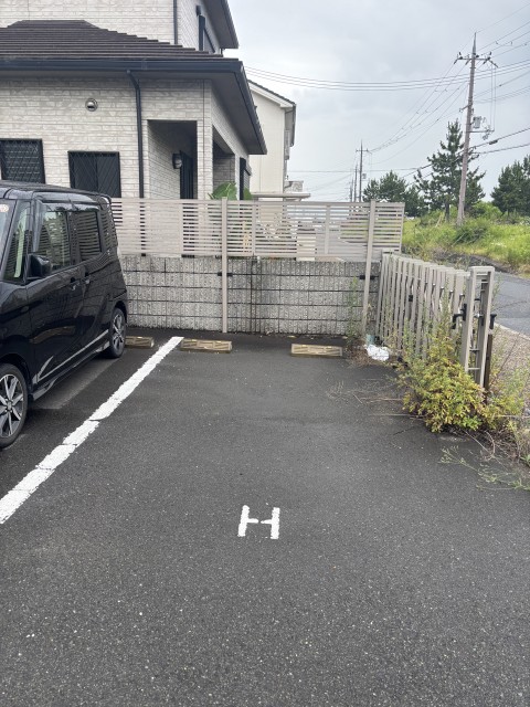 岡田1丁目86駐車場の駐車場写真