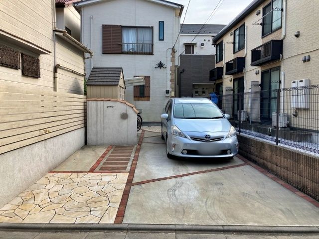 羽田6丁目山口邸駐車場の駐車場写真