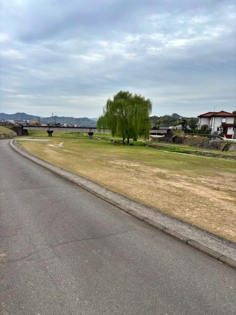 末広橋下河川敷【備後国府まつり：12:00〜22:00】の駐車場写真