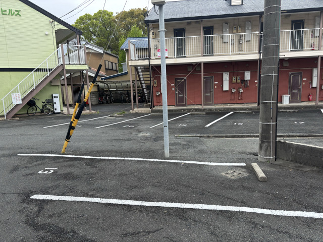 C-Hills A棟(豊橋駅徒歩10分)の駐車場写真