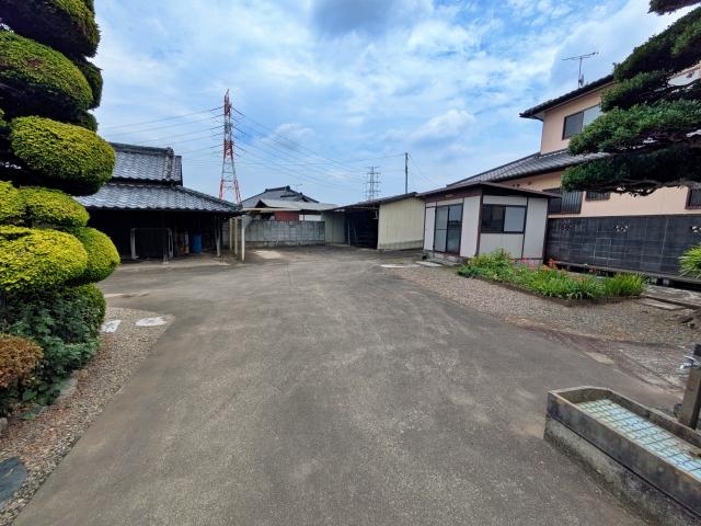 佐和1700-1 アキッパ駐車場の駐車場写真