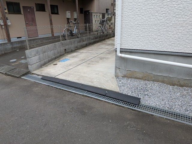 【小宮邸】北中3-19-25駐車場の駐車場写真