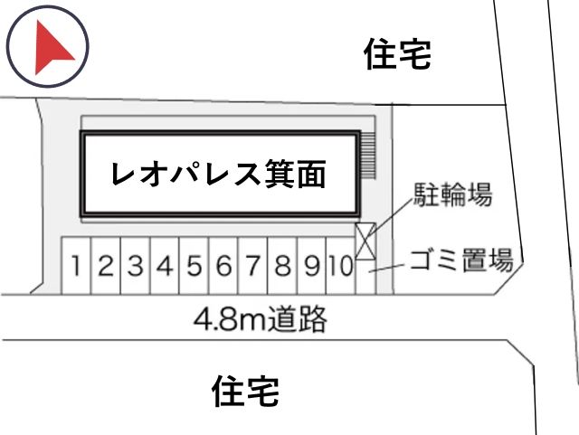 レオパレス箕面駐車場【17700】の駐車場写真