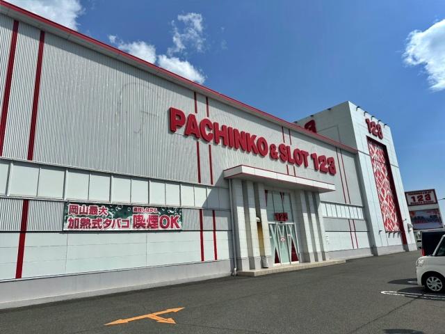 123藤田店 駐車場の駐車場写真