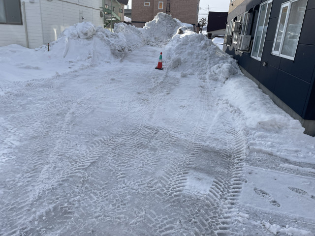 新橋コーポ駐車場の駐車場写真