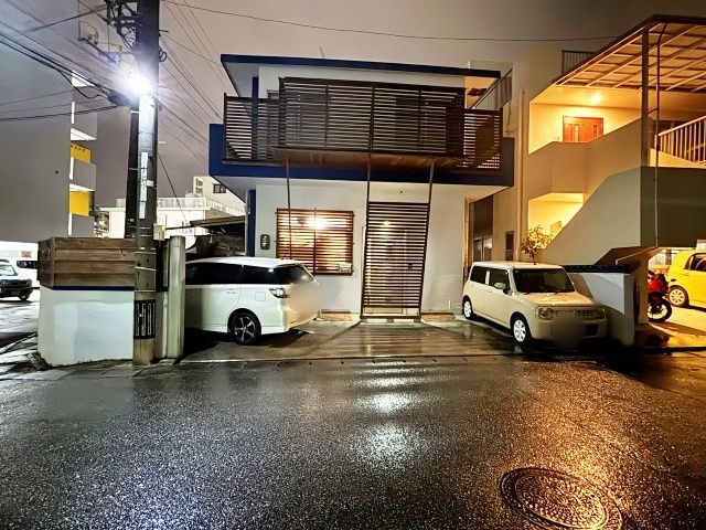 港川1-8-1駐車場の駐車場写真