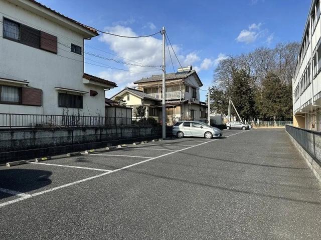 レオパレスグリーンリーフ駐車場【23345】の駐車場写真