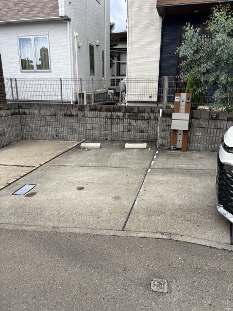 東京都町田市鶴間の駐車場写真